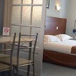 Le Chatel Otel
