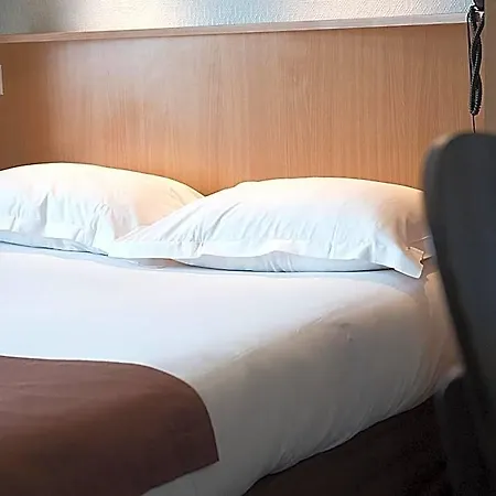 Le Chatel Hotel 2*