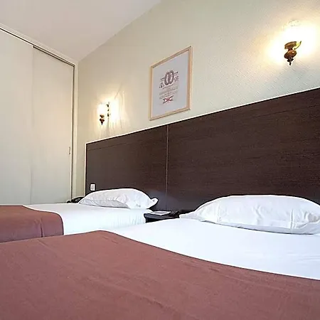 Le Chatel Hotel 2*