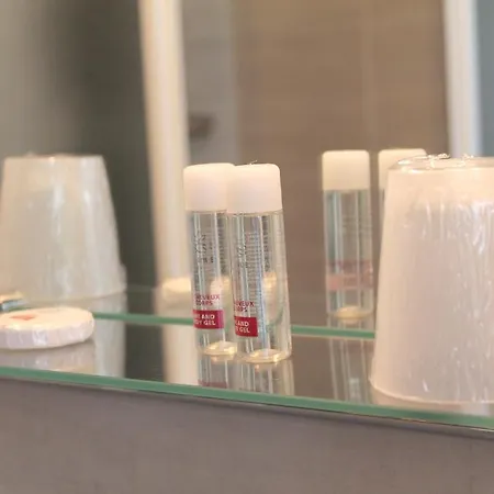 Le Chatel 2* רויה